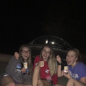 Meet your Posher, Abby